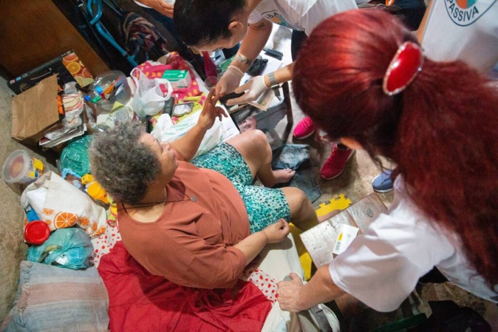 Brasil Implementa Política de Cuidados: Desafios para a Concretização