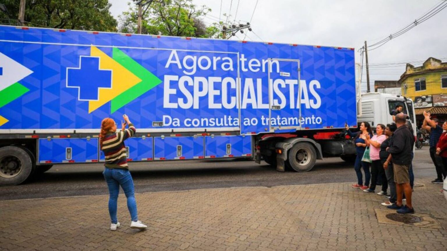 Carretas do Programa Agora Tem Especialistas Expandem Diagnósticos de Câncer para Mulheres em Todo o