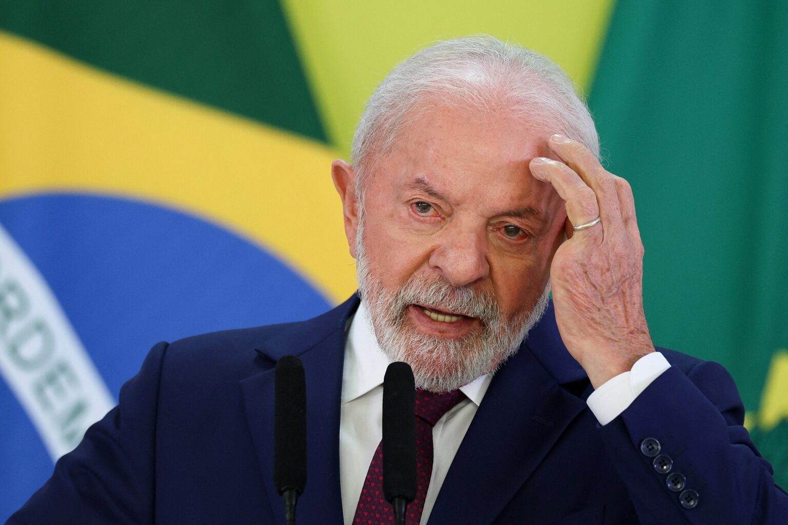Lula Sanciona Lei que Permite Porte de Arma para Policiais Legislativos