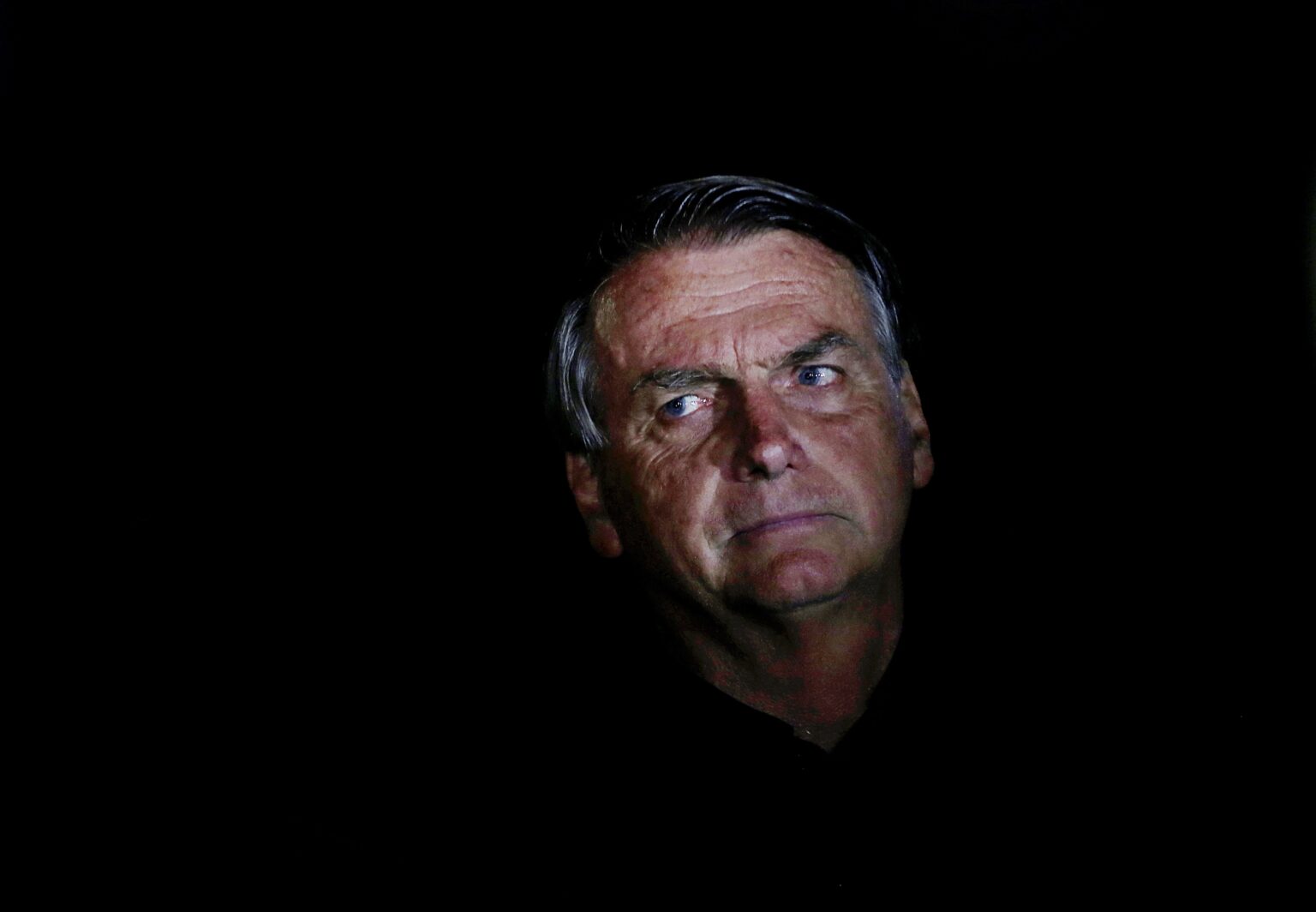 A Ascensão de Bolsonaro: Pesquisa Revela Fracasso da Política Brasileira