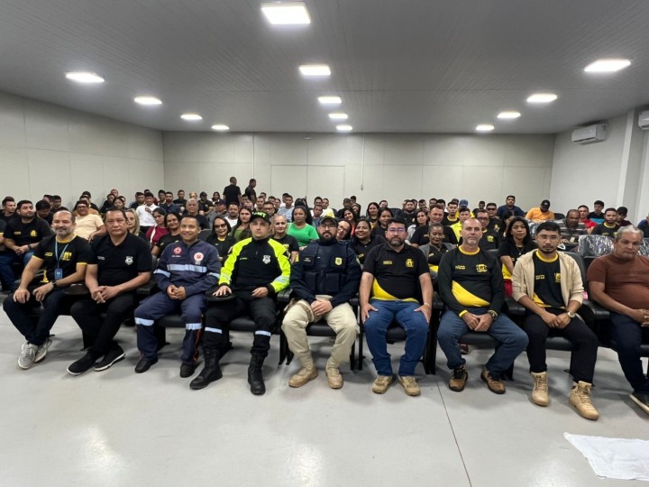 Capacitação de Motoristas e Monitores do Transporte Escolar: Um Passo Essencial para a Segurança Capacitação de Motoristas e Monitores do Transporte Escolar: Um Passo Essencial para a Segurança