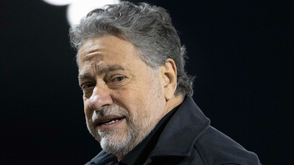 Crespo se Manifesta Sobre Saída de Casares e Defende Futebol Acima da Política