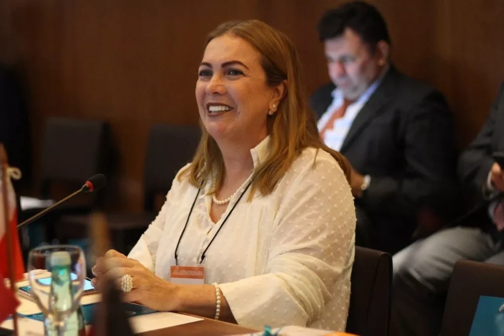 Educação Integral e Taxação de Jogos: A Proposta de Fátima Gavioli para Goiás