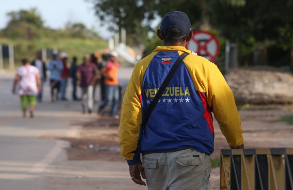 Ministro da Saúde Prepara SUS para Atender Venezuelanos Após Ataques dos EUA