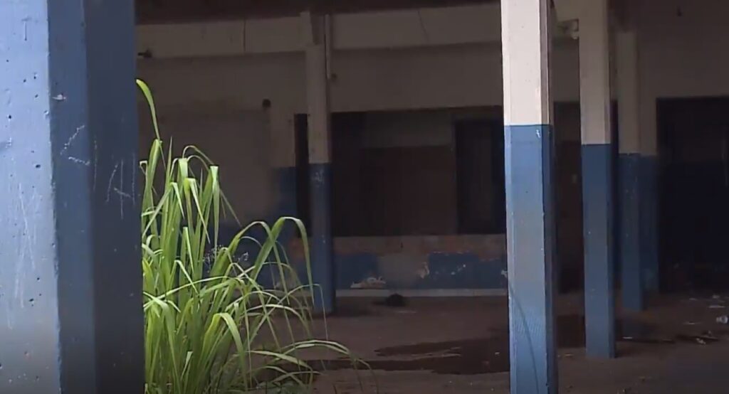 Obra de escola em Imperatriz parada há quase dois anos afeta alunos e famílias