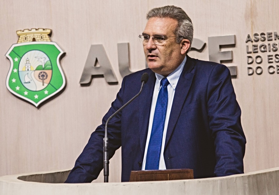 Propostas Inovadoras para o Agronegócio Cearense: A Entrega de Amílcar Silveira à Alece Propostas Inovadoras para o Agronegócio Cearense: A Entrega de Amílcar Silveira à Alece