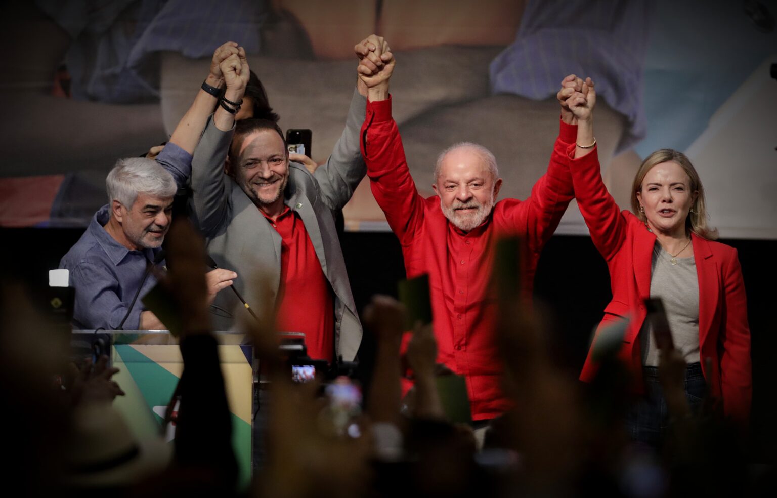 PT Processa Políticos Após Conexões de Lula com Narcotráfico Após Prisão de Maduro