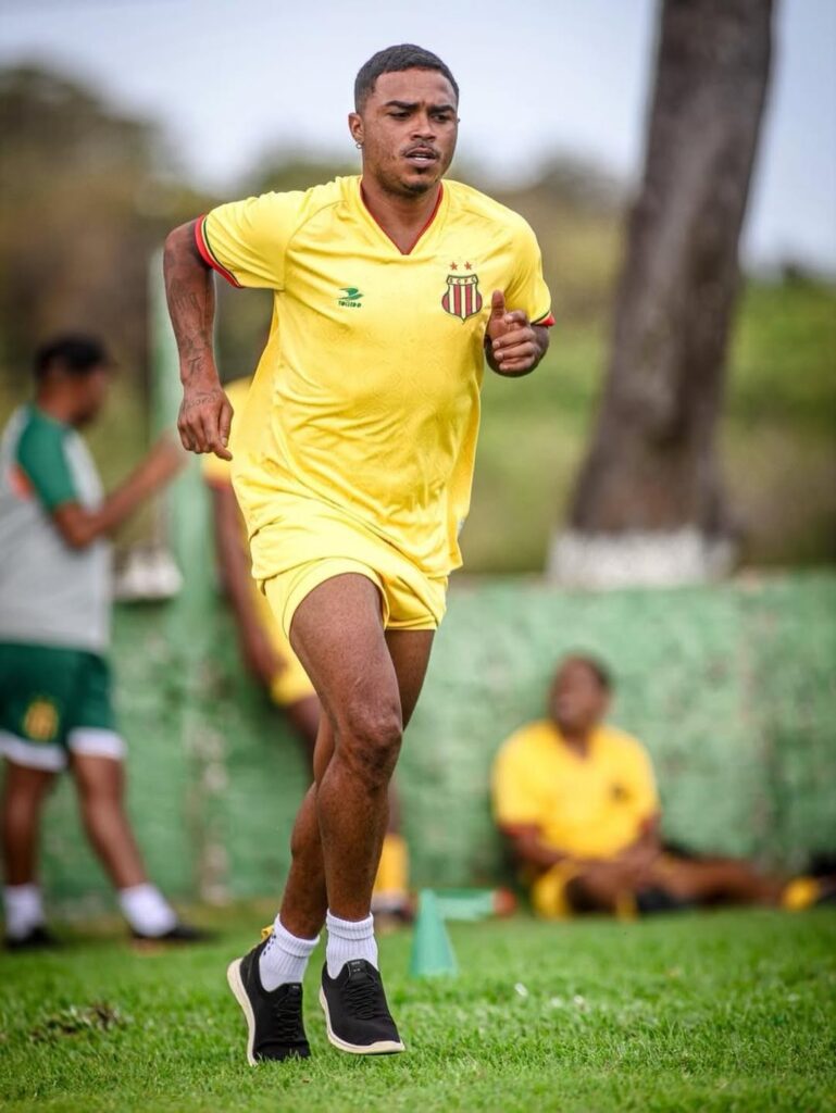 Sampaio Aumenta a Intensidade dos Treinos para a Estreia no Maranhense; Emerson Carioca é a Grande A