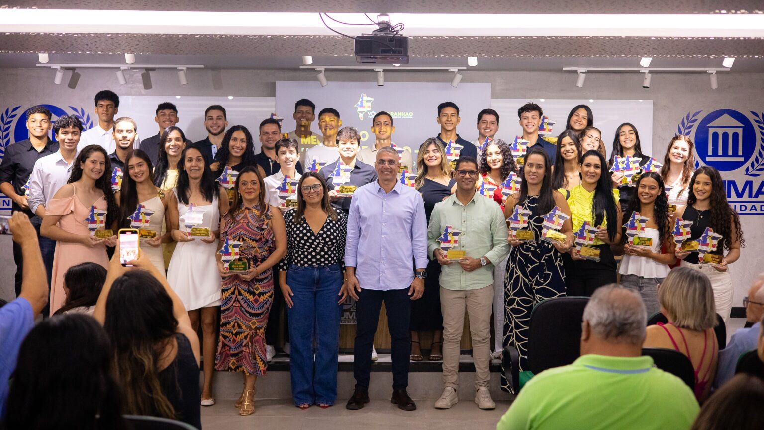 Vôlei Maranhense Celebra Talentos: Homenagem aos Destaques do Ano Vôlei Maranhense Celebra Talentos: Homenagem aos Destaques do Ano