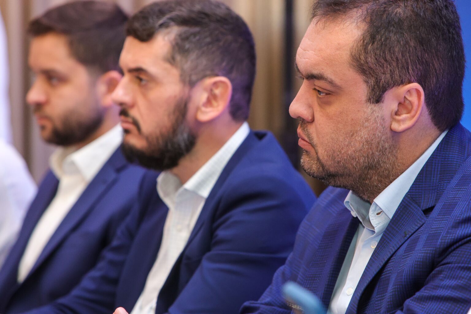 Disputas Internas na Cedae: Conflitos entre Aliados de Castro, Bacellar e Pampolha