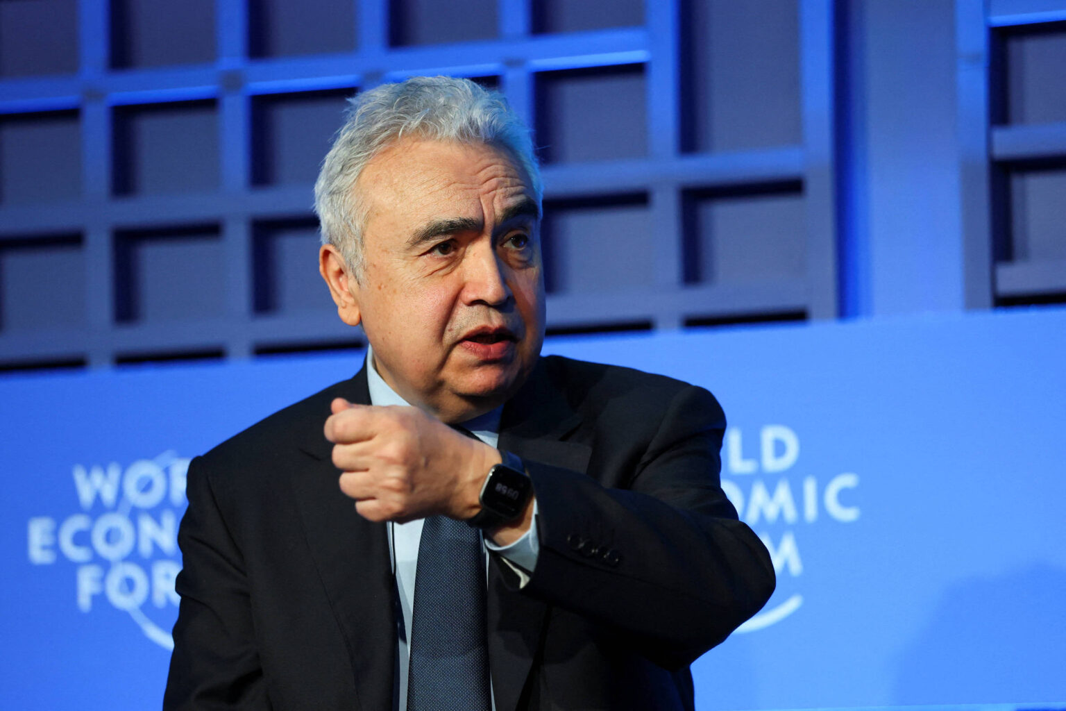 Divisões globais em política energética se intensificam, alerta chefe da AIE Divisões globais em política energética se intensificam, alerta chefe da AIE