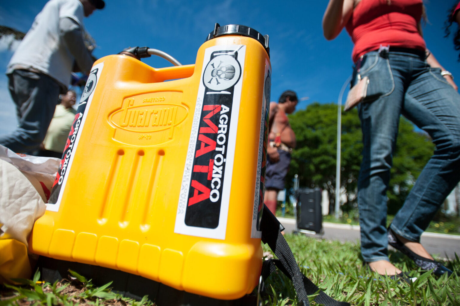 Lobby do Agronegócio Tenta Censurar Livros Didáticos, Denuncia Professor da USP