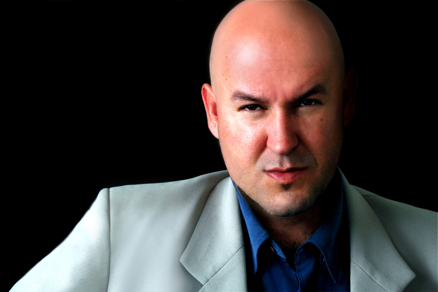 Roda de Conversa e Visita Guiada com Tchello d’Barros na Exposição “Convergências”