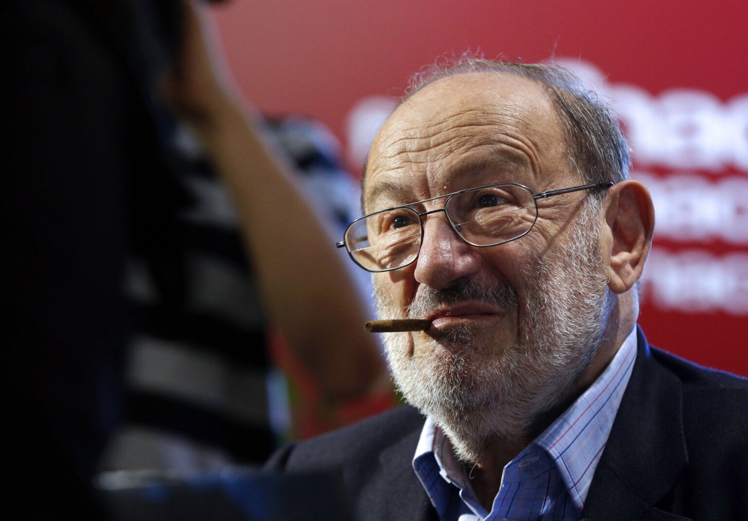Uma Maratona Global Celebra a Memória de Umberto Eco Após 10 Anos de Silêncio