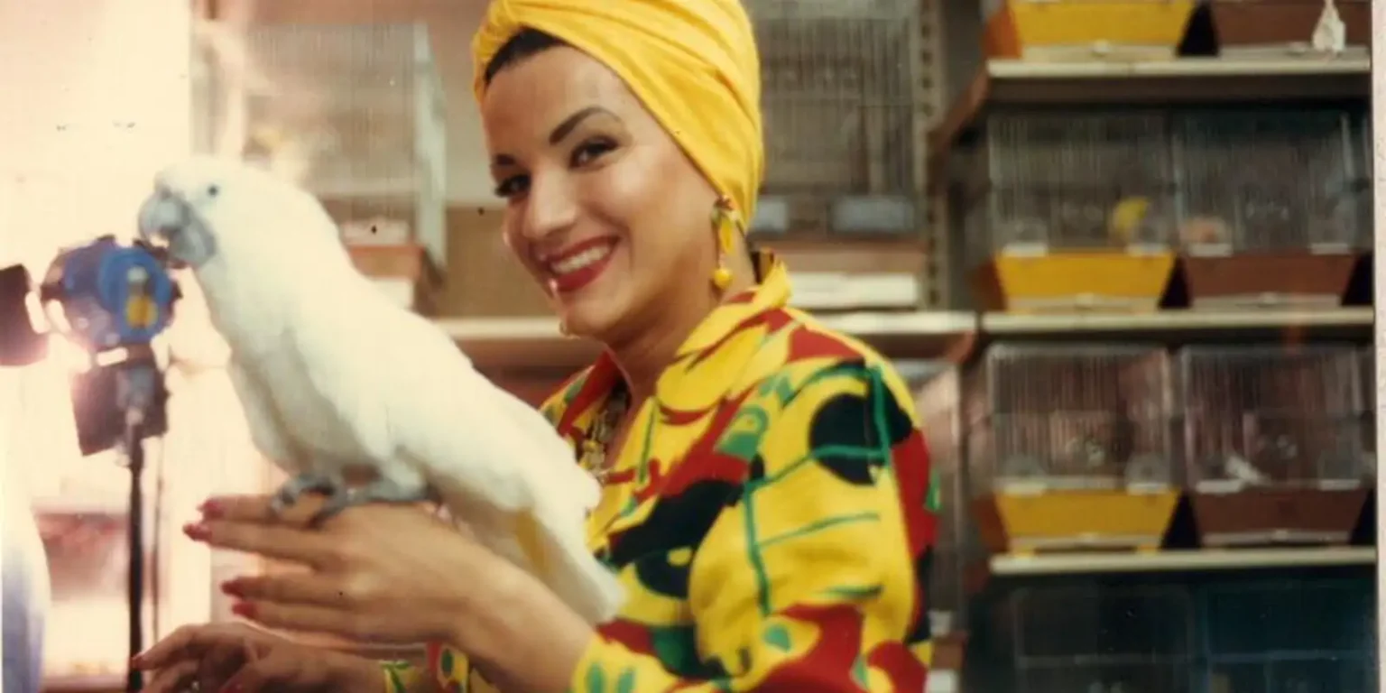 Viva Maria: Uma Homenagem Emocionante a Carmen Miranda