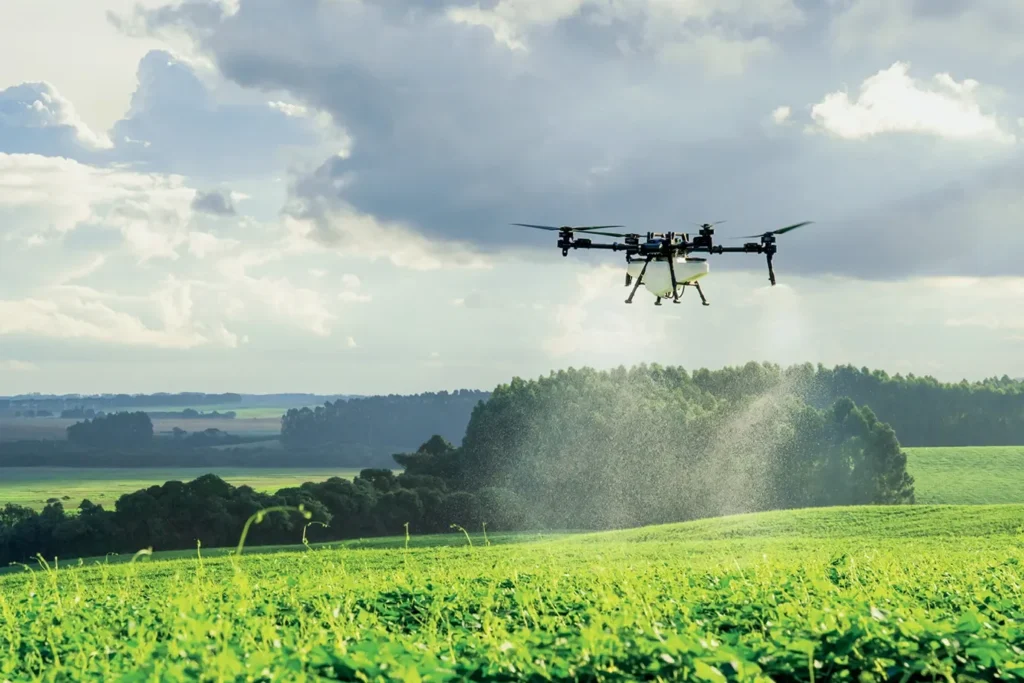 Brasil Impulsiona Uso de Drones no Agronegócio, Mas Enfrenta Desafios Cruciais Brasil Impulsiona Uso de Drones no Agronegócio, Mas Enfrenta Desafios Cruciais