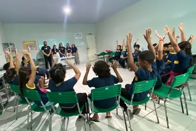 Educação em Saúde: HRPC Conscientiza Alunos sobre Uso Sustentável da Água Educação em Saúde: HRPC Conscientiza Alunos sobre Uso Sustentável da Água