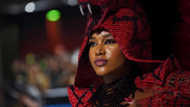 Iza Deixa Rainha de Bateria e Assume Nova Função na Imperatriz Leopoldinense Iza Deixa Rainha de Bateria e Assume Nova Função na Imperatriz Leopoldinense