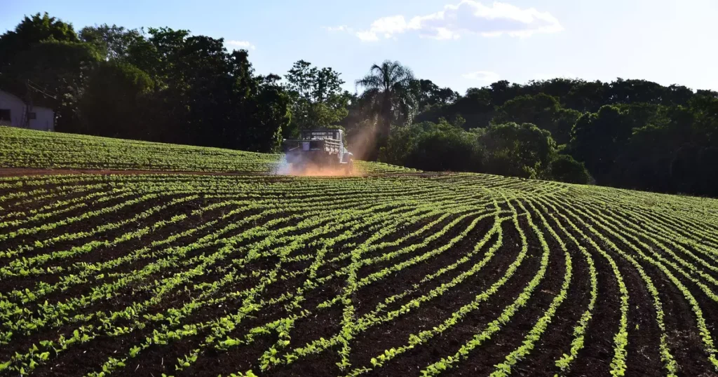 A Crise no Irã e Seu Impacto no Agronegócio Brasileiro: Entenda o Que Está em Jogo A Crise no Irã e Seu Impacto no Agronegócio Brasileiro: Entenda o Que Está em Jogo