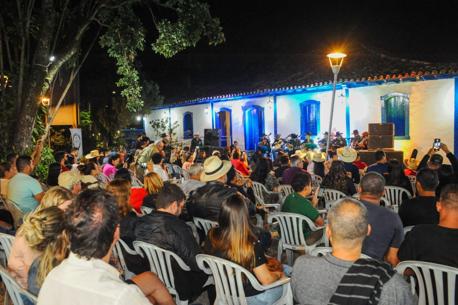 Betim Anuncia Edital para Seleção de Pontão de Cultura e Fomento à Rede Cultural Betim Anuncia Edital para Seleção de Pontão de Cultura e Fomento à Rede Cultural
