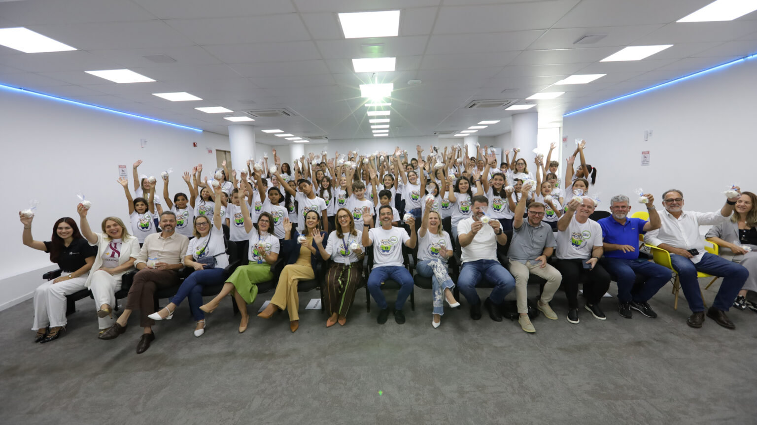 Educação Financeira nas Escolas: Programa Din Din Avança em Tubarão