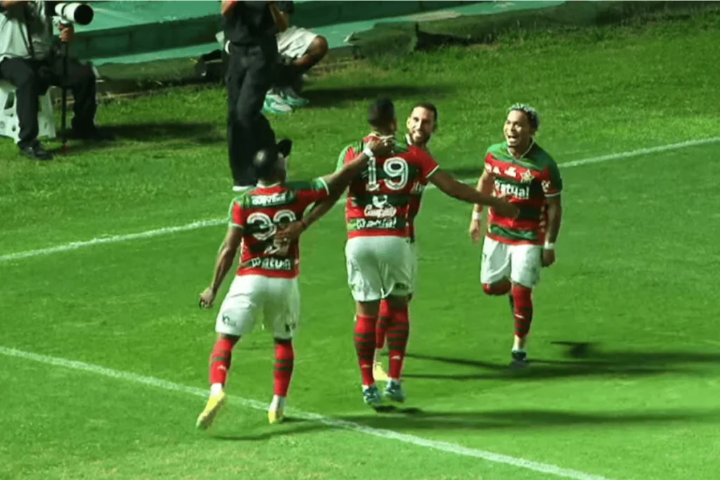 Portuguesa-RJ faz gol relâmpago na estreia do Brasileirão Série D