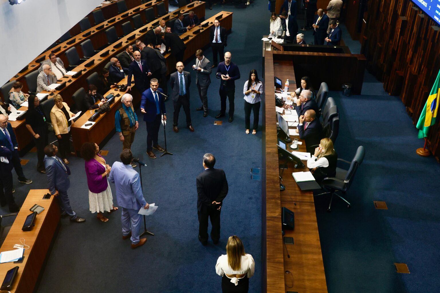Procurador da Alerj em Brasília: Desbloqueando a Sucessão no Governo do Rio