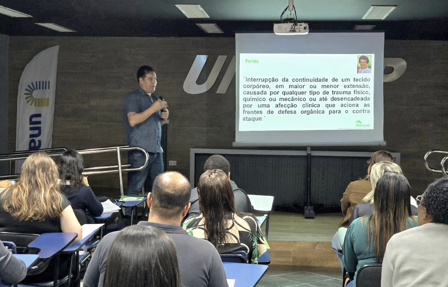 Treinamento em Avaliação de Ferimentos para Profissionais da Saúde em Guarujá