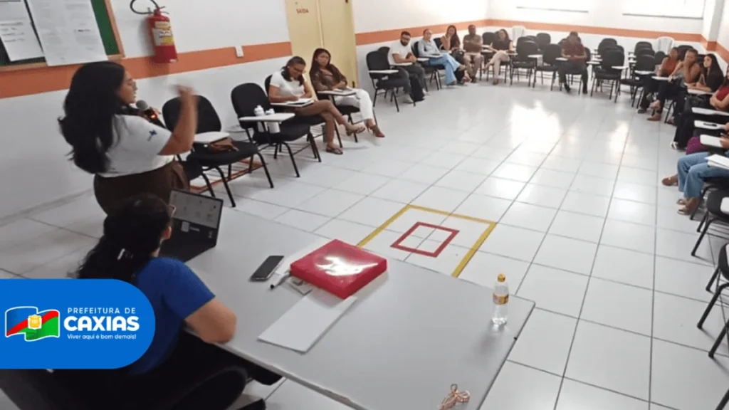 Caxias participa de oficina para fortalecer saúde do adolescente