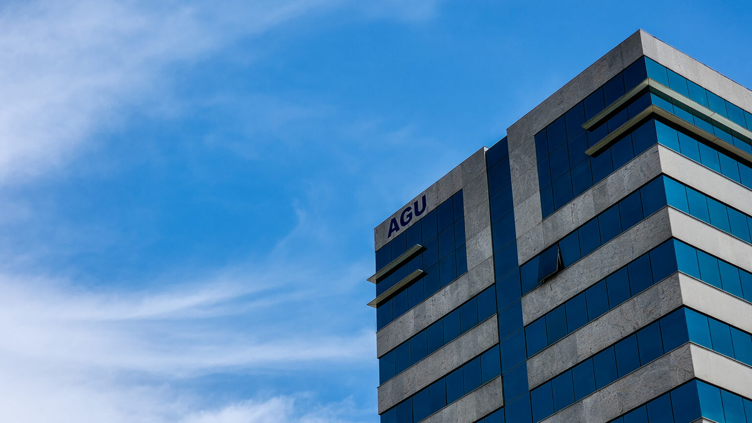 Conselho Curador Suspende Reembolso de Auxílio-Saúde da AGU: Entenda a Decisão