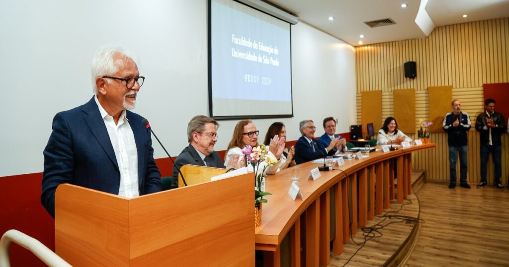 Novo Diretor e Vice-Diretora da Faculdade de Educação Comprometem-se com a Educação Pública