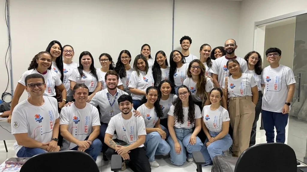 Como o PET-Saúde da UFMA Revoluciona a Atenção Primária com Saúde Digital Como o PET-Saúde da UFMA Revoluciona a Atenção Primária com Saúde Digital